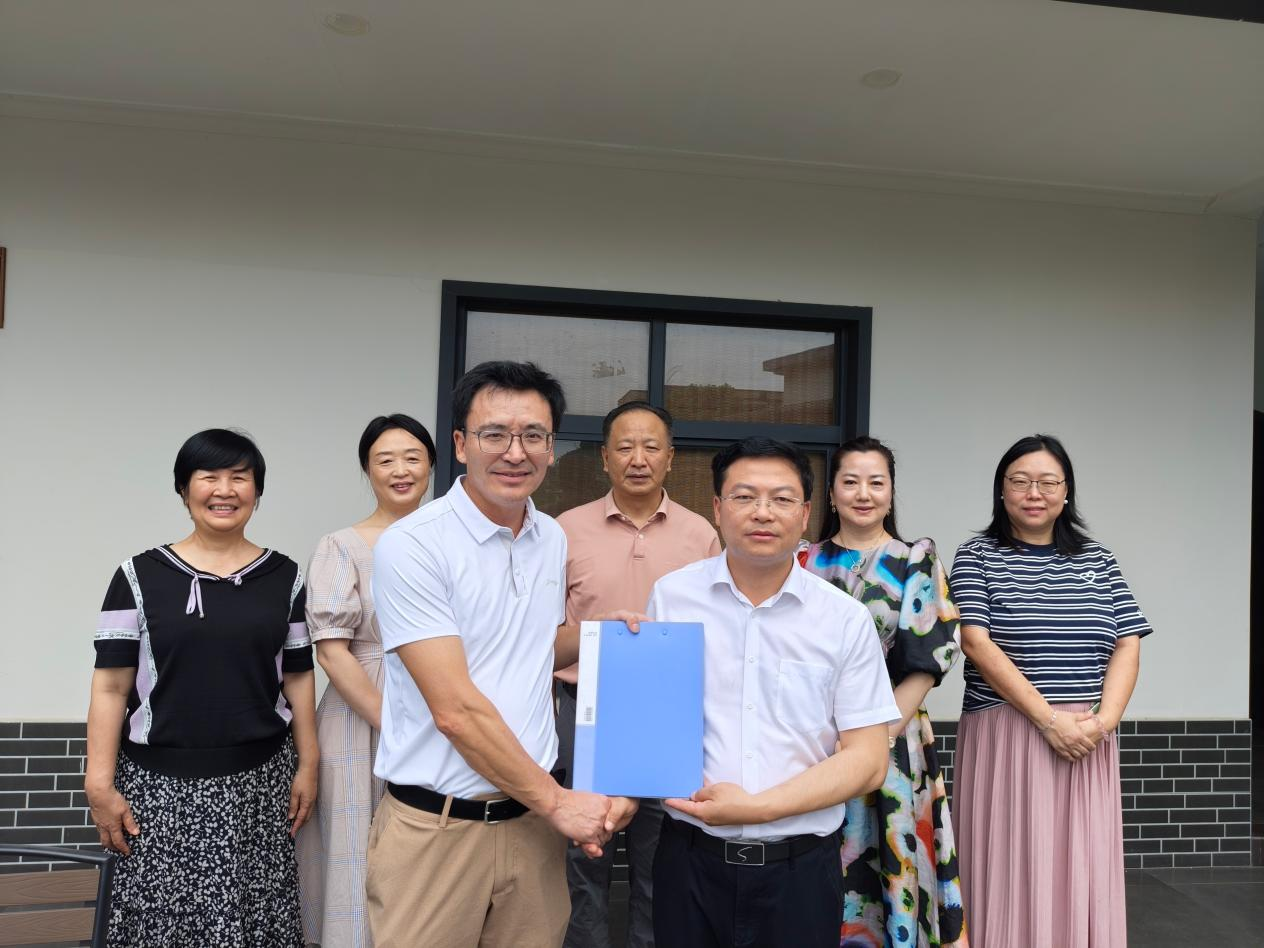 挪威华人联合会、瑞典华人联合会与襄阳市侨商联合会缔结友好合作商会