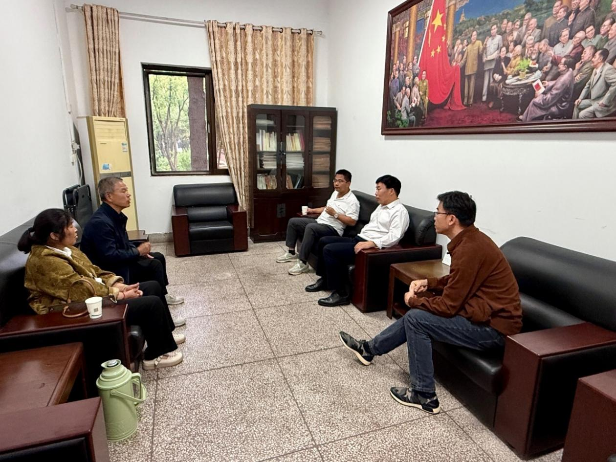 美国归国华侨陈华洋博士到访 襄阳襄州区侨联