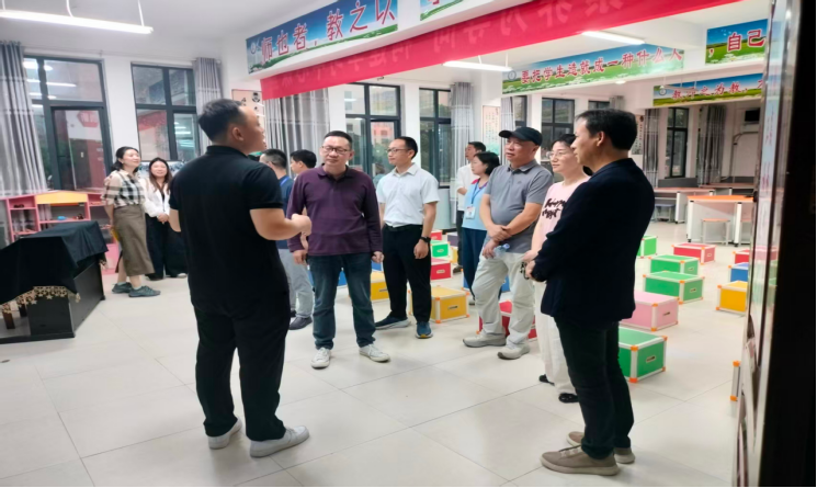  侨爱润乡村 音乐启童心——省“侨爱童心・长江音乐教室”项目走进荆州监利